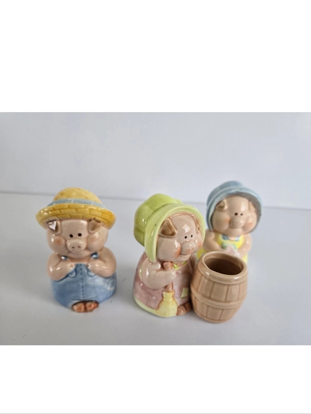 Pig Salt And Pepper Shaker Set And Toothpick Holder Vintage